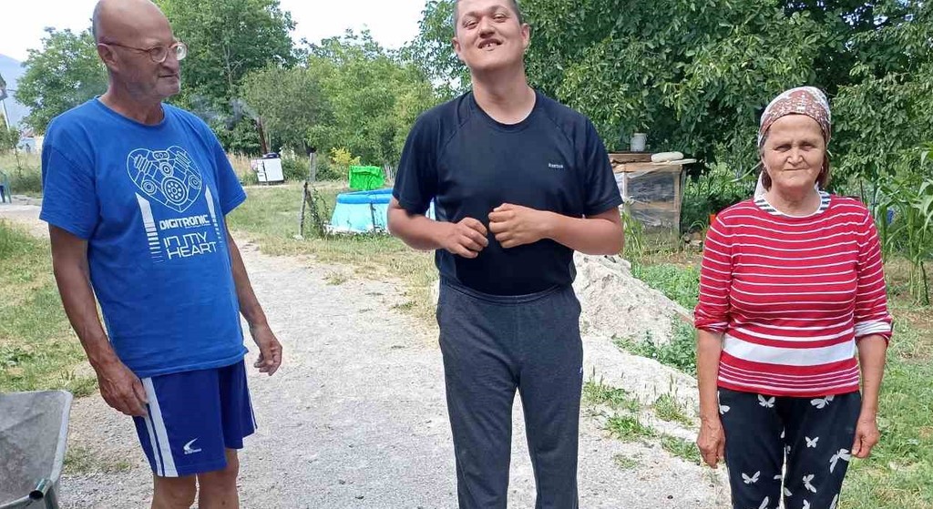 Mjesečna pomoć za Agu Halilagića