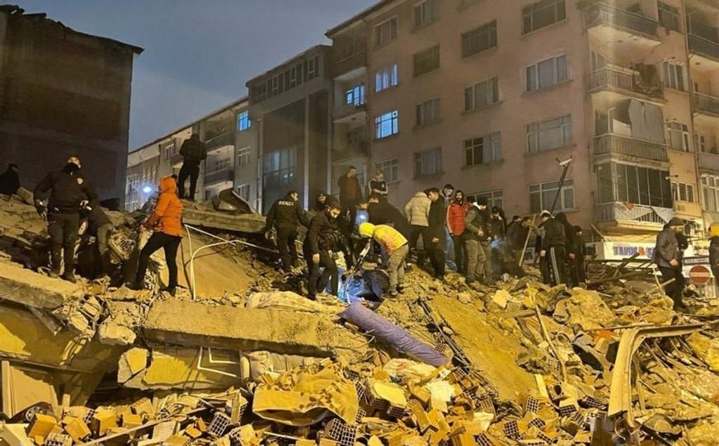 Pomoć narodu Sirije i Turske