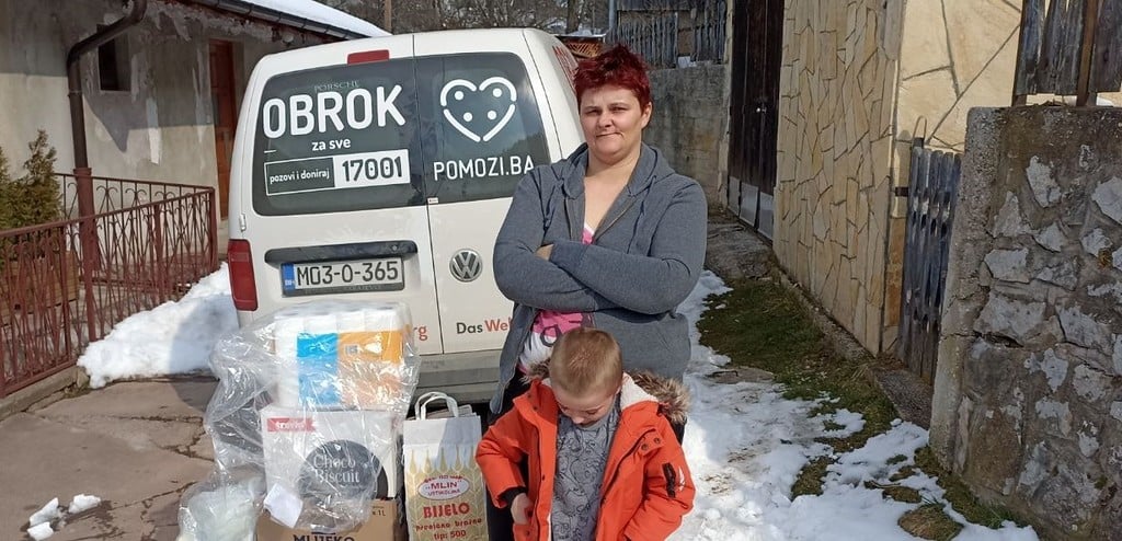 Mjesečna pomoć za porodicu Bečić
