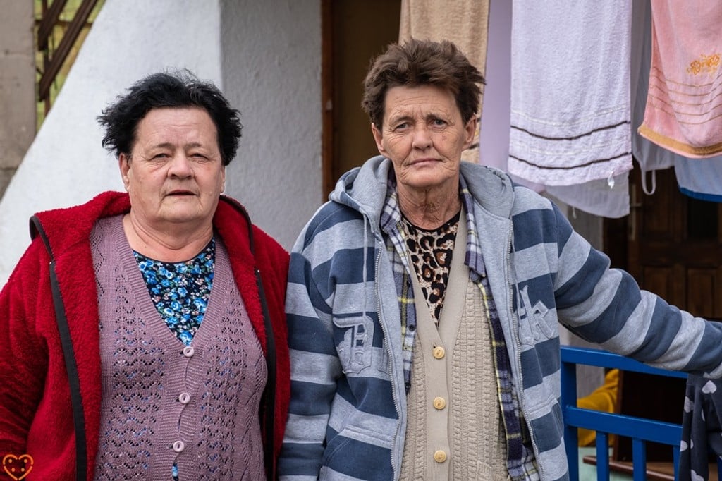 Mjesečna pomoć za sestre Fatimu i Naze