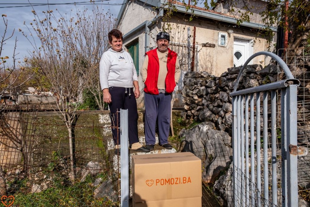 Mjesečna pomoć za porodicu Džiho