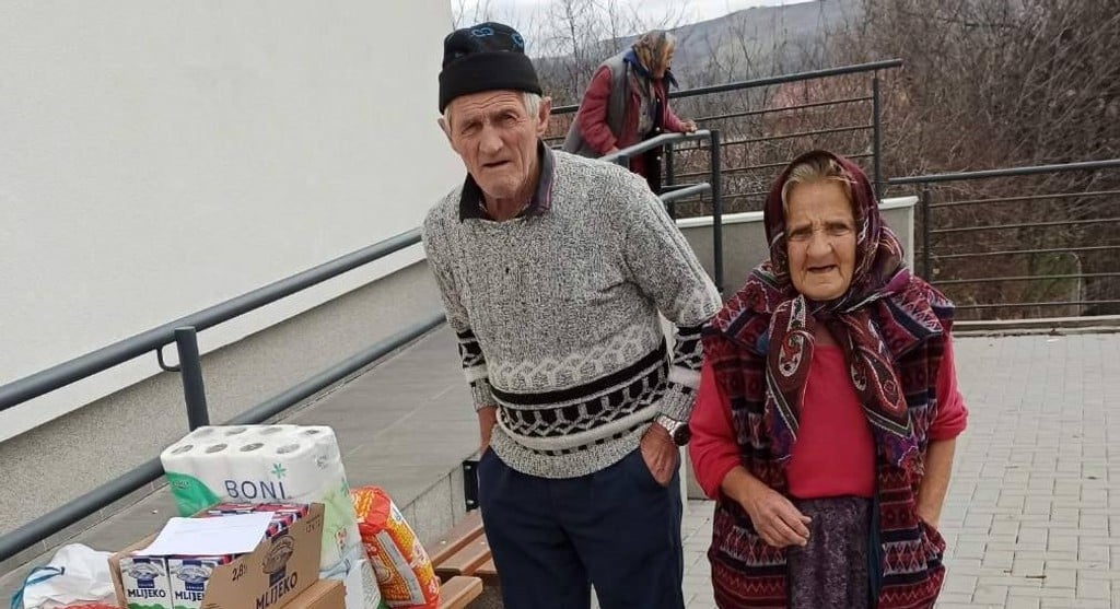 Mjesečna pomoć za porodicu Karić