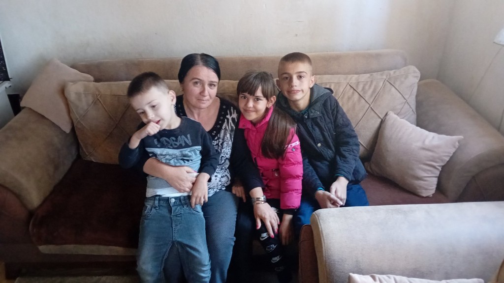 Mjesečna pomoć za Anisu i njenu djecu