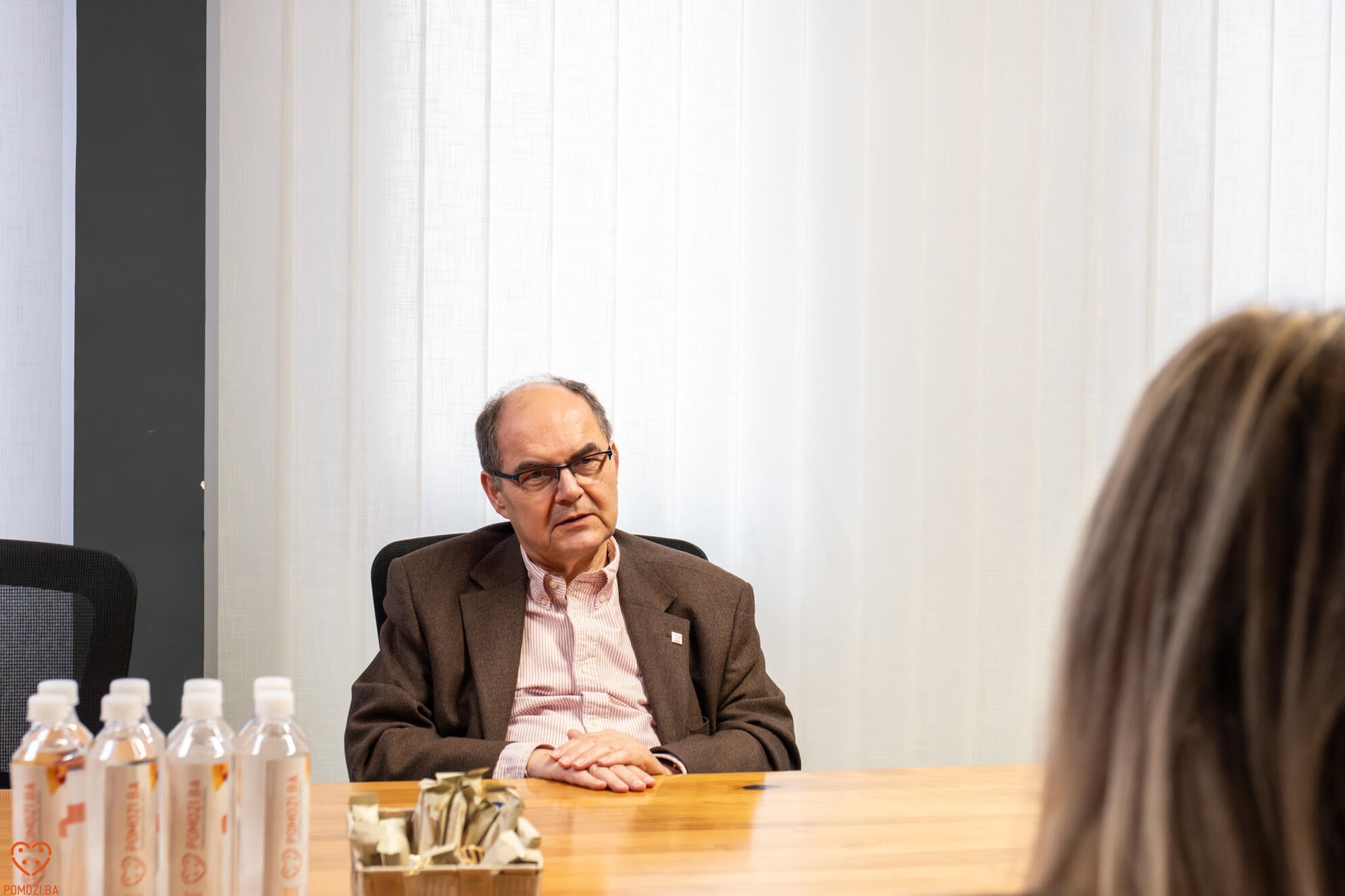 Schmidt u posjeti Udruženju Pomozi.ba