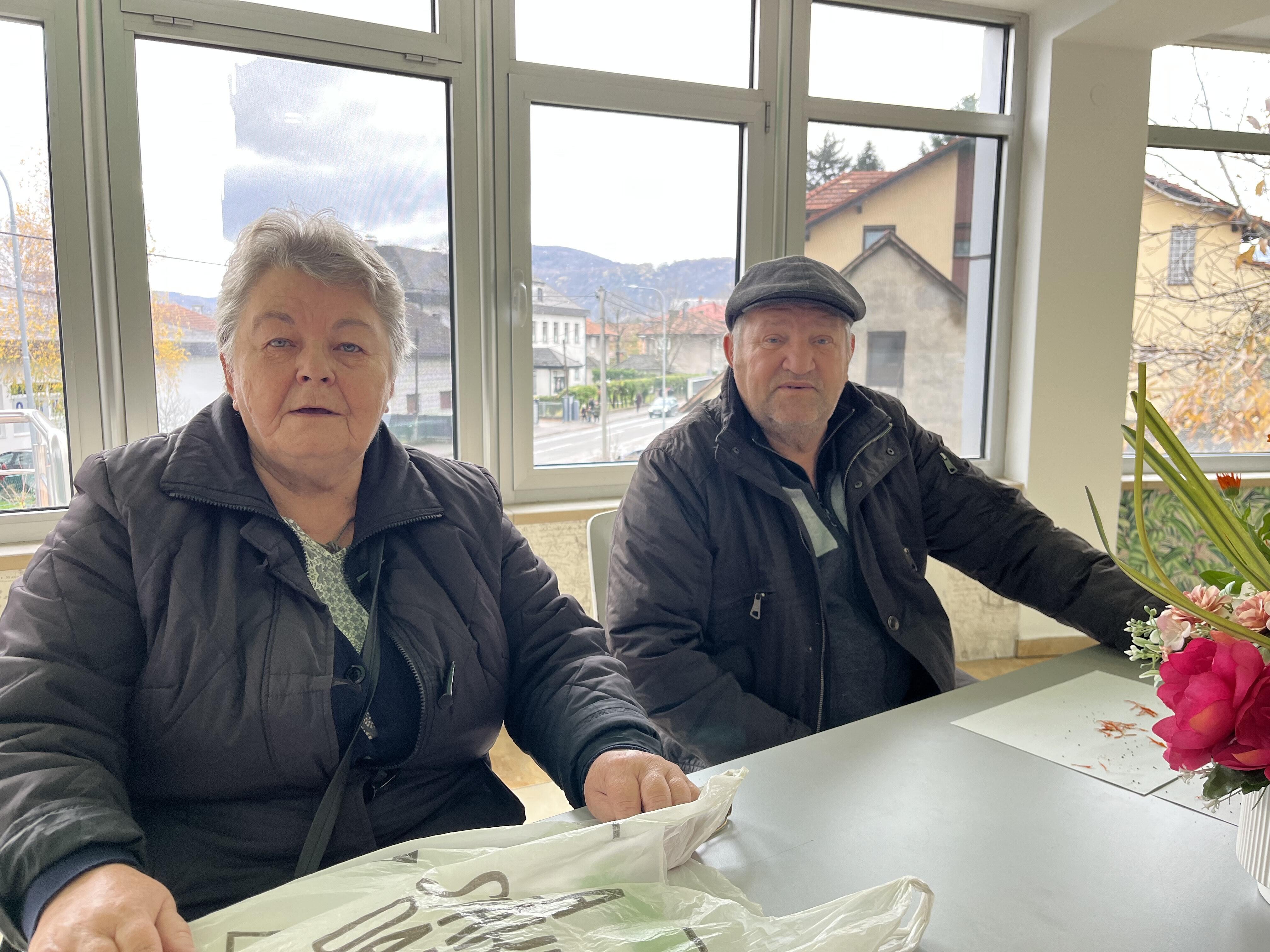 Mjesečna pomoć za porodicu Hotić