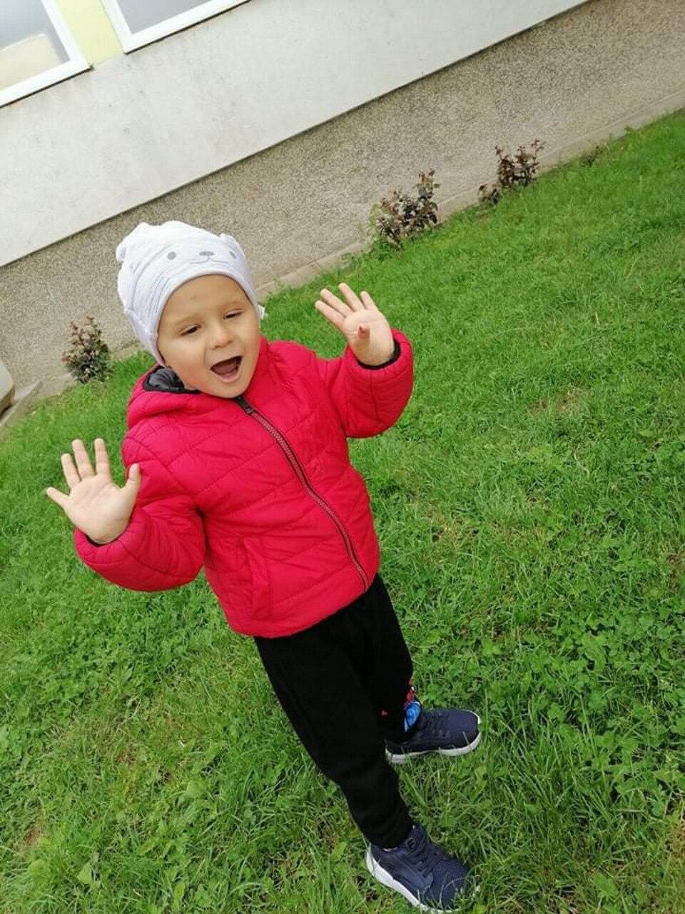Muhamed iz Željeznog Polja nakon operacije tumora na mozgu odlično napreduje