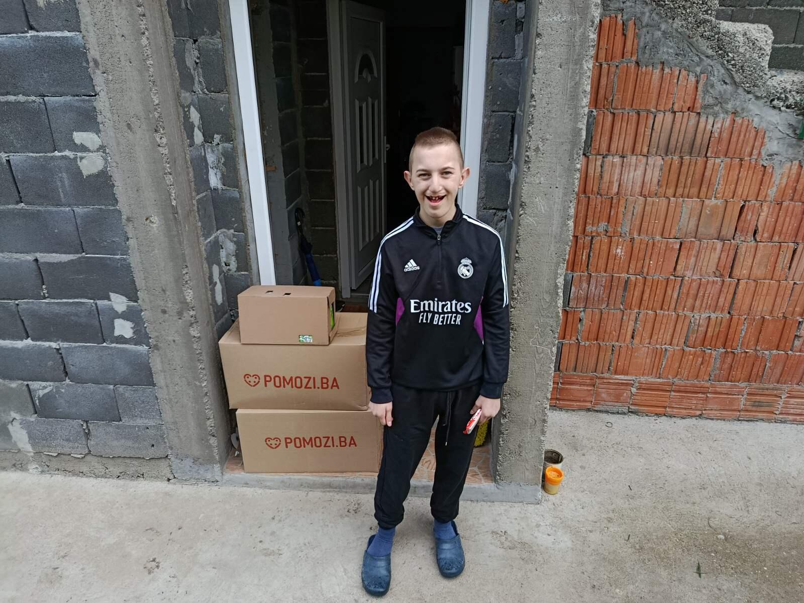 Mjesečna pomoć za Eminu Ćorkušić