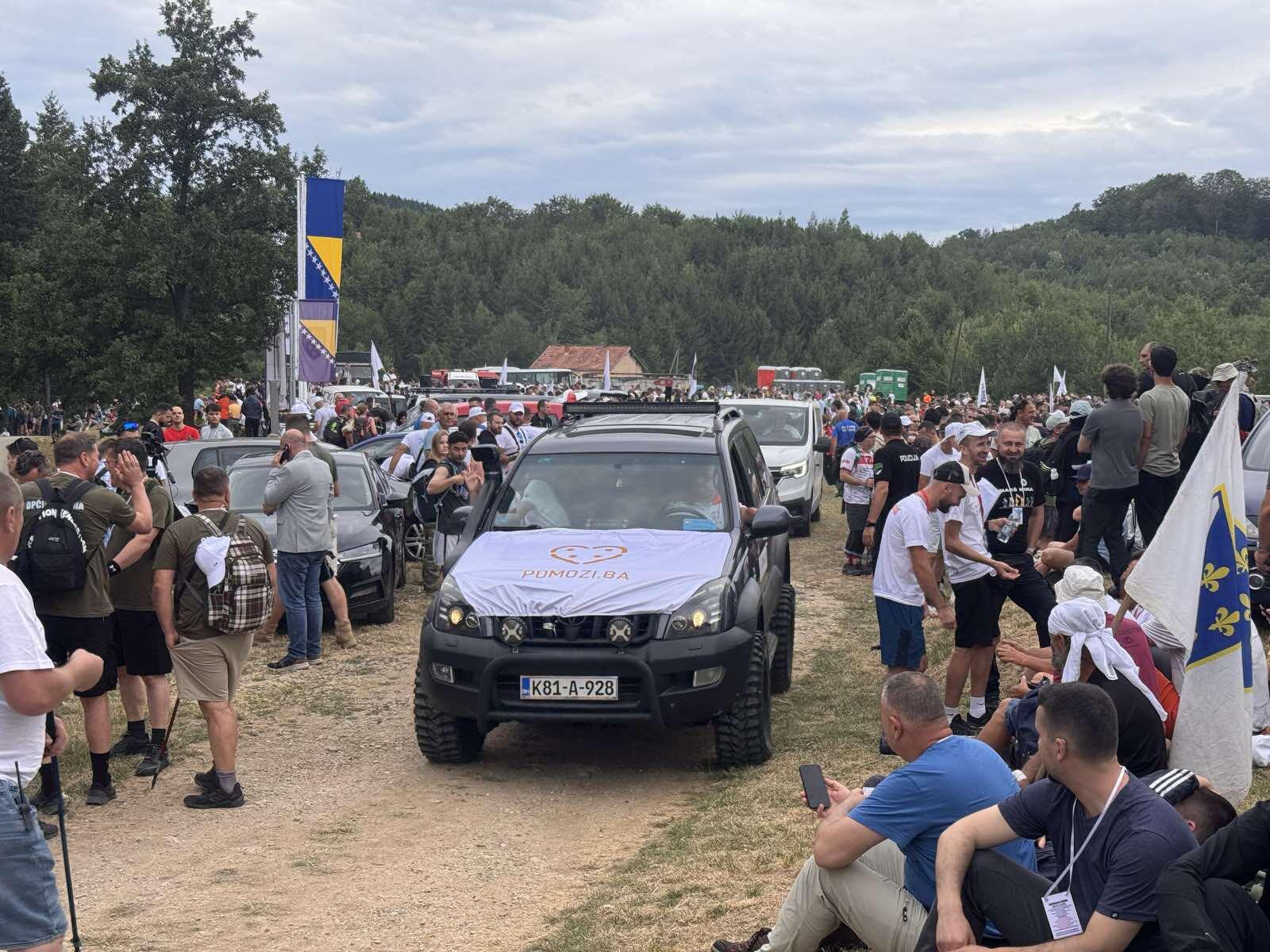 Pomozi.ba i ove godine uz učesnike Marša mira - podrška vrijedna 22.393.45